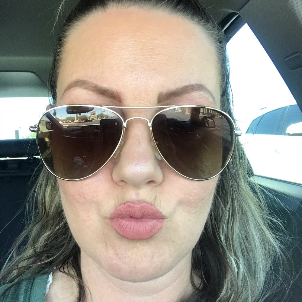 Meet your Posher, Amanda